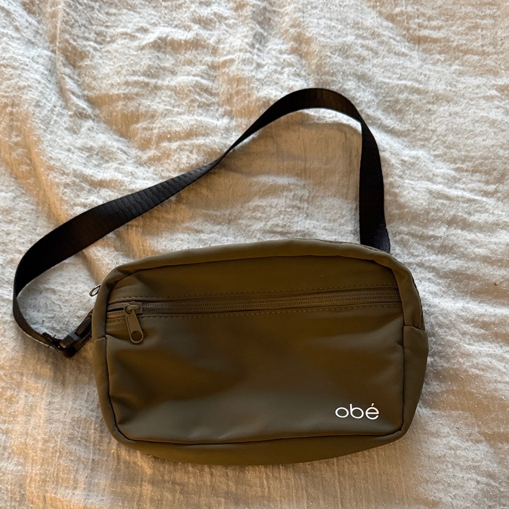 Obé Olive Belt Bag